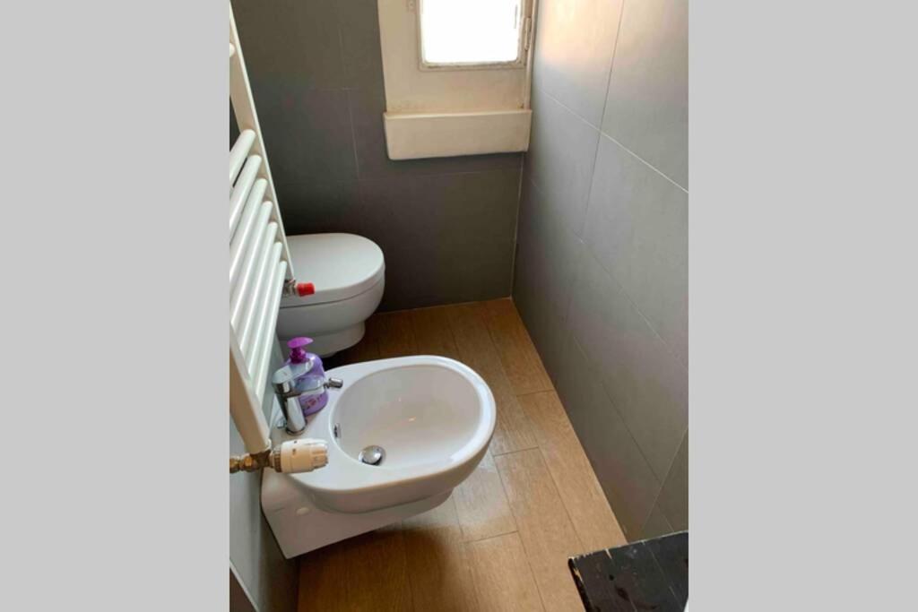 Appartamento Splendido Con Tutti Servizi In Zona Navigli Milano Exterior foto